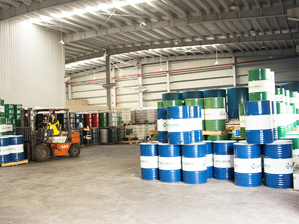 誰說(shuō)潤滑隻靠“油”？切削液也很重要！